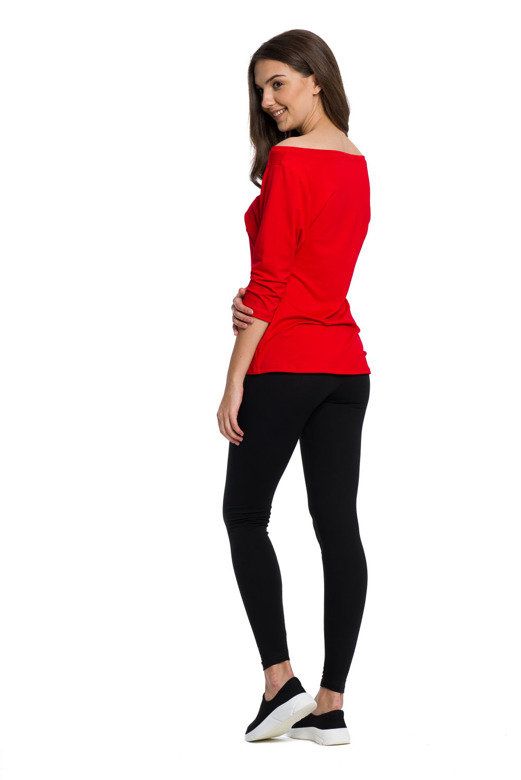 Red viscose blouse with a wide neckline and 3/4 sleeves.