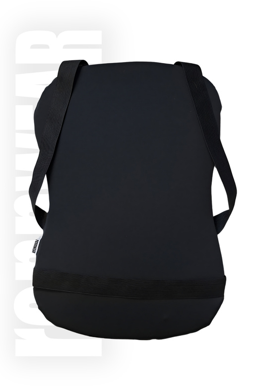 Poduszka na plecy ze złotą gimnastyczką | rennWEAR